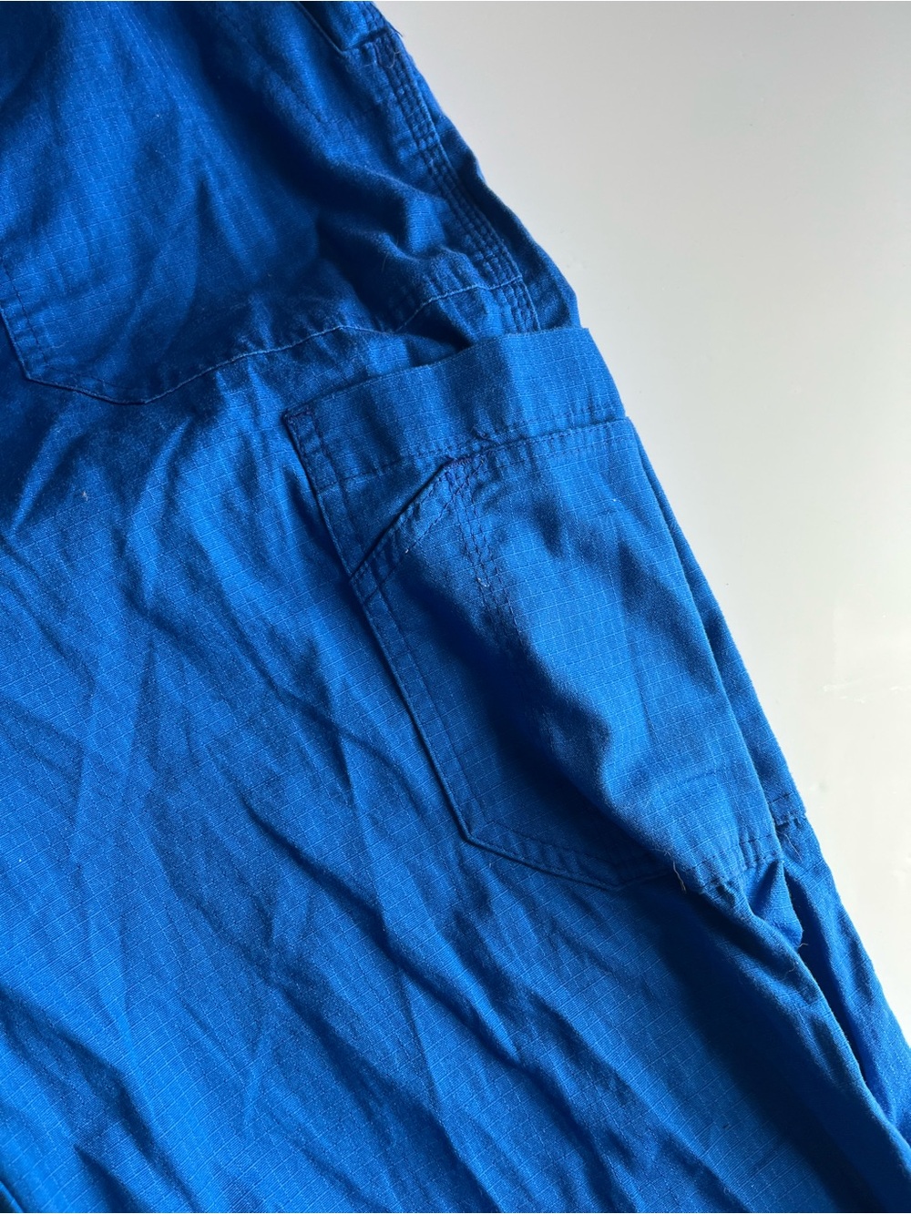 Carhartt • Women’s Bright Blue Casual Cargo Pants - Picture 2 of 5